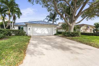 Main picture of 109 Harbourside Cir