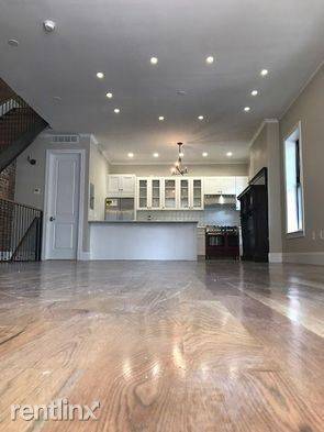 Main picture of 271 New York Ave