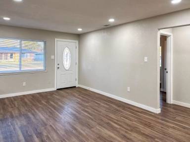 Main picture of 58342 W 11th St