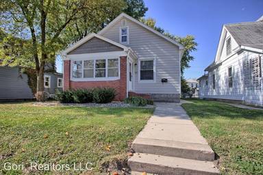 Main picture of 223 S Fillmore St