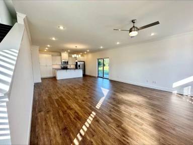 Main picture of 4293 W Bronco Dr