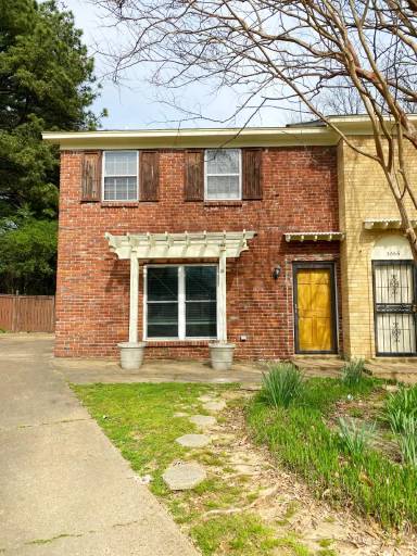 Main picture of 5659 Hinton Pl