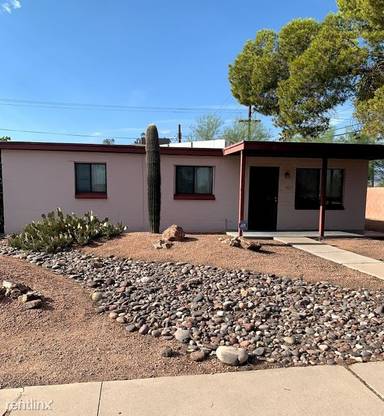Main picture of 4655 E 14th St