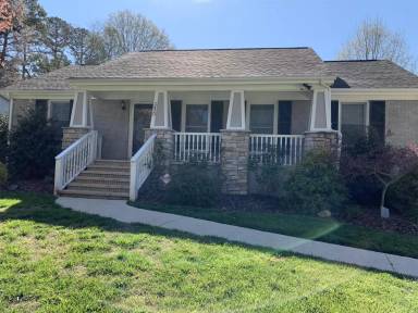 Main picture of 5420 Coburg Ave