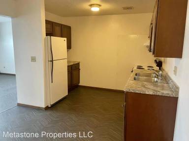 Main picture of 3304 S Kiwanis Ave