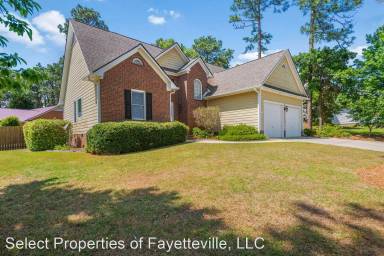 Main picture of 7805 Bankers Dr