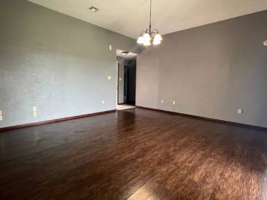 Main picture of 4016 SW Mesquite Dr