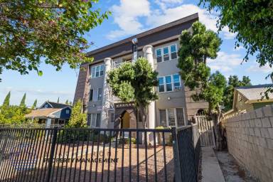 Main picture of 5617 La Mirada Ave