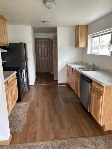 Main picture of 170 S Cedar Dr