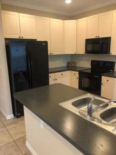 Main picture of 253 Lake Monterey Cir