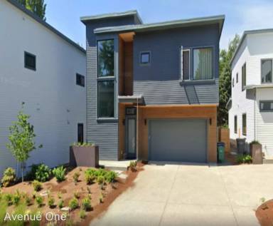 Main picture of 12323 94th Ave NE