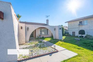 Main picture of 324 S Palo Cedro Dr