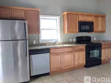 Main picture of 158 Park Pl E