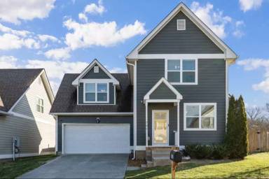 Main picture of 705 Ellie Dr