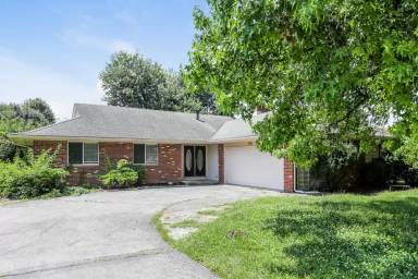 Main picture of 5910 Rahke Rd
