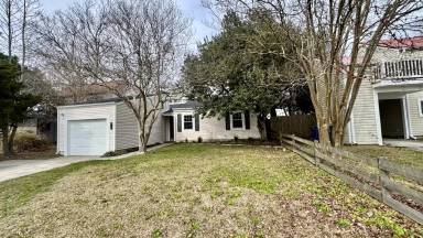 Main picture of 206 E Doris Ave
