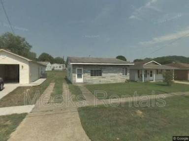 Main picture of 214 Lakeview Dr