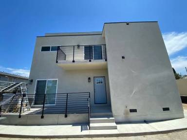 Main picture of 5226 Tipton St