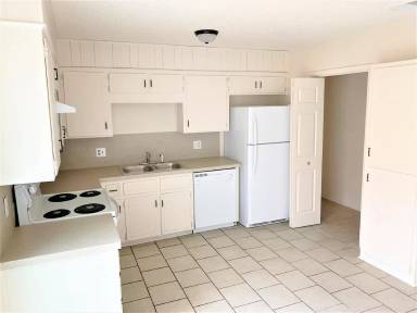 Main picture of 3409 Victoria Circle - 2