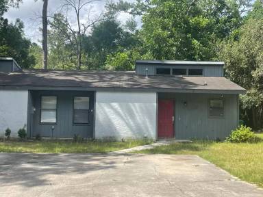 Main picture of 1106 Langdale Dr