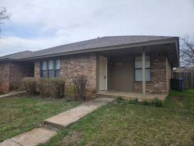 Main picture of 1216 Clearwater Dr