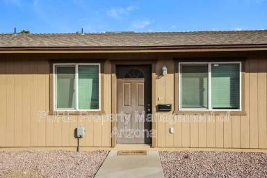 Main picture of 703 E Knoll St