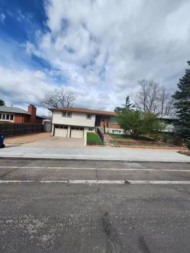 Main picture of 2108 N Chelton Rd