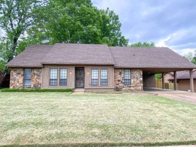 Main picture of 6838 Gilford Dr