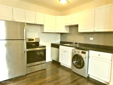 Main picture of 3345 N Marshfield Ave