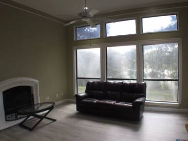 Main picture of 716 Canal St