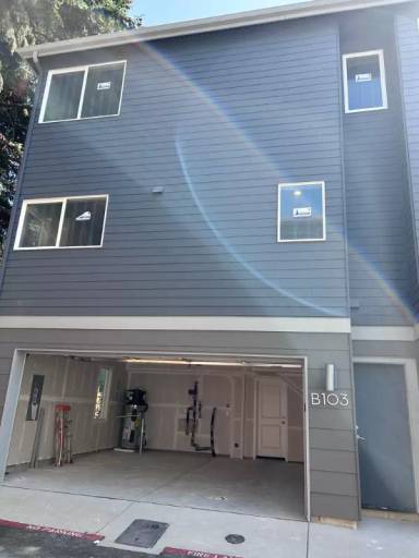 Main picture of 17417 W Main St