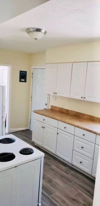 Main picture of 1023 Vista Grande Dr NW