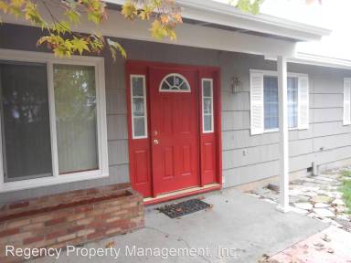 Main picture of 10133 N Oswego Ave
