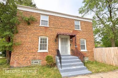 Main picture of 10159 S Rhodes Ave