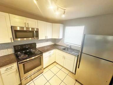Main picture of 1440 NW 22nd St