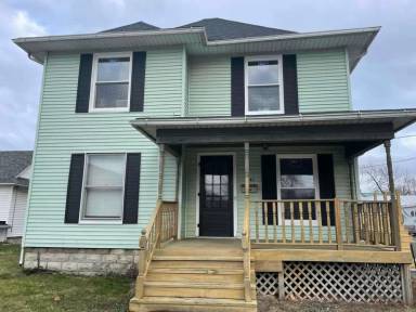 Main picture of 1045 N Main St