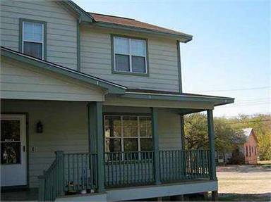 Main picture of 1228B Eleanor St