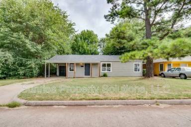 Main picture of 509 E Rose Dr