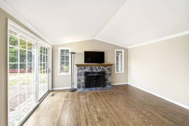 Main picture of 2973 Arguello Dr