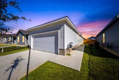 Main picture of 3822 Glade Crk