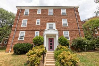 Main picture of 3891 Porter St NW