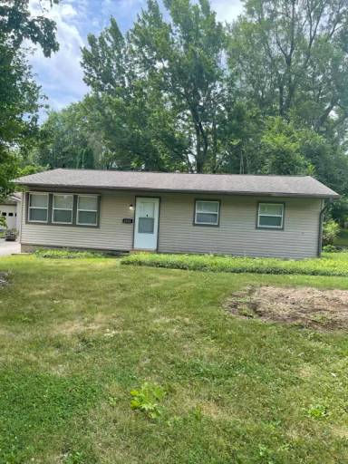 Main picture of 2408 E 5th St