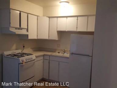 Main picture of 2910 E Bolivar Ave
