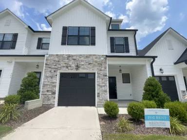 Main picture of 764 Putney Hill Rd