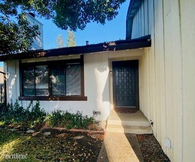 Main picture of 4405 Black Walnut Ct