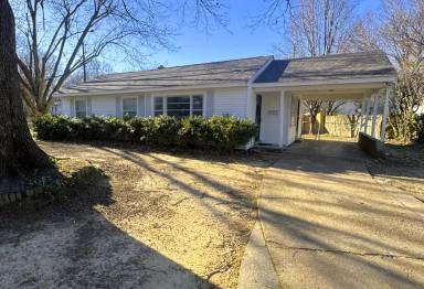 Main picture of 1019 Buckner St