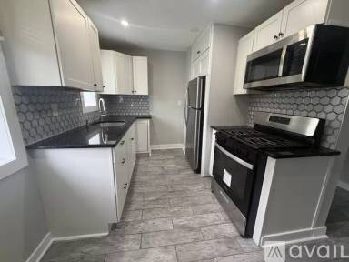 Main picture of 155 W Main St
