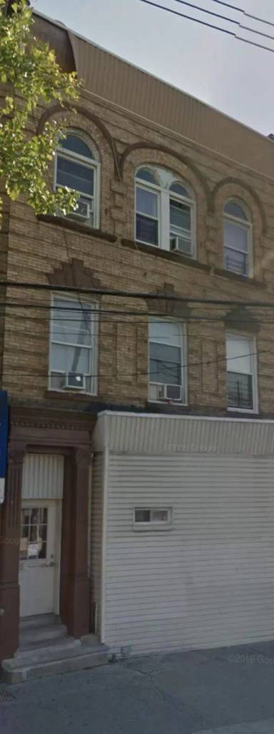 Main picture of 642 Morris Park Ave