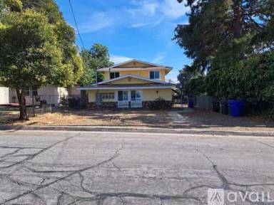 Main picture of 35049 Cedar Ave