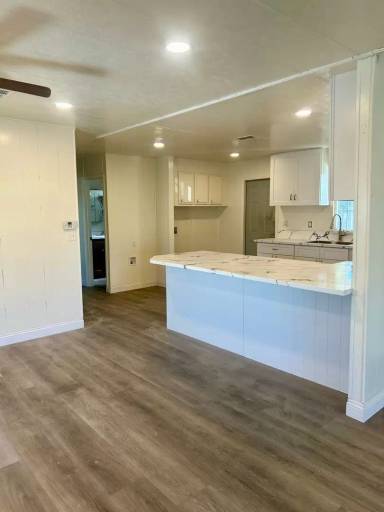 Main picture of 12380 4th St